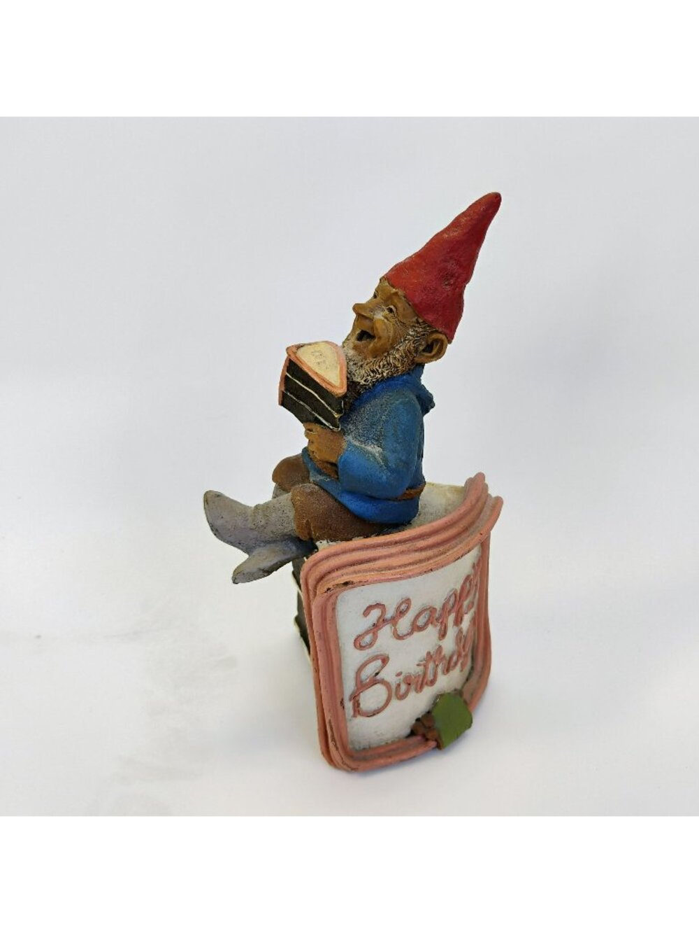 Tom Clark Gnome "Happy Birthday" Figurine, 1997 Sitting On Cake 7" Vintage Gift